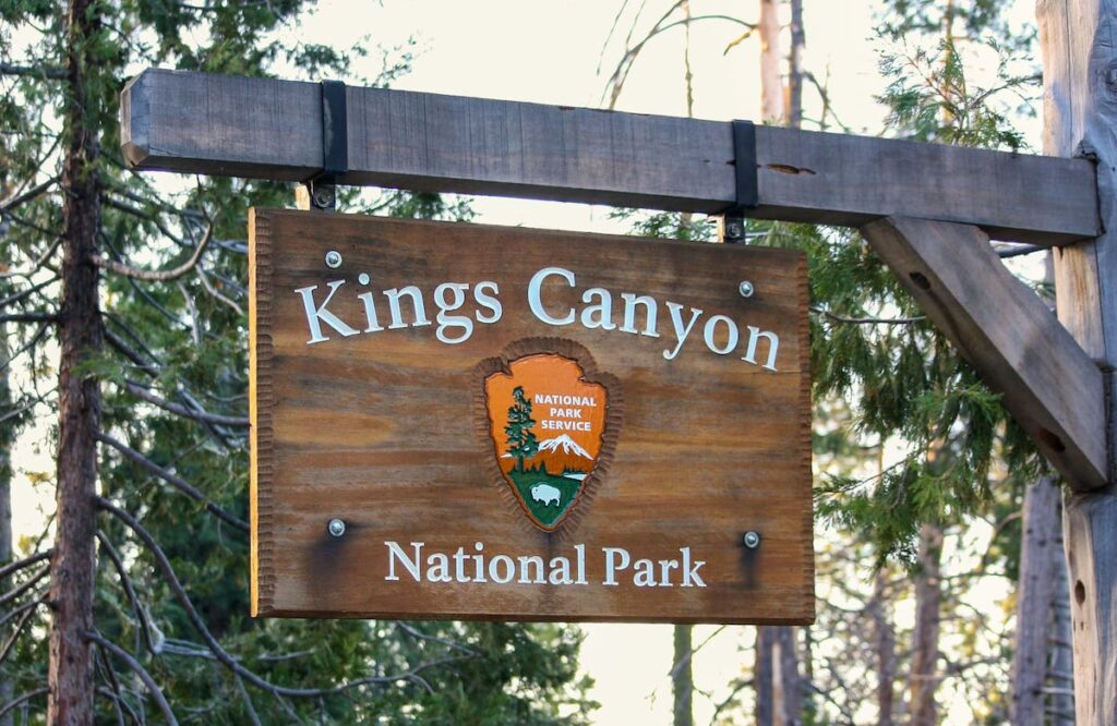Kings Canyon Nationalpark Eingangsschild